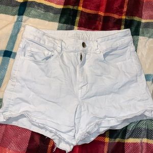 White American Eagle jean shorts. Super stretch size 12.